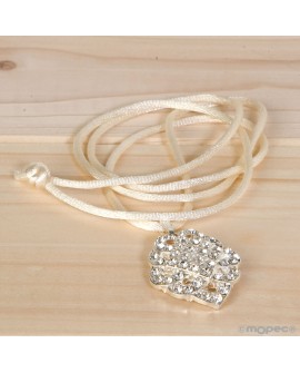 Colgante de strass modernista con cinta de raso. con referencia MOP-MA427 y un precio de 2,27 € de la sección Detalles para b...