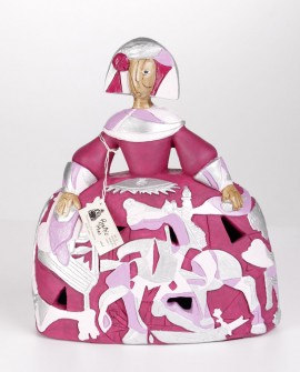 Figura de Menina color cereza con referencia Tienda 40 y un precio de 75,00 € de la sección Figuras decorativas