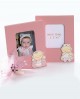 Portafotos madera rosa con bebé. con referencia DOP-1408 y un precio de 2,60 € de la sección detalles para bautizo
