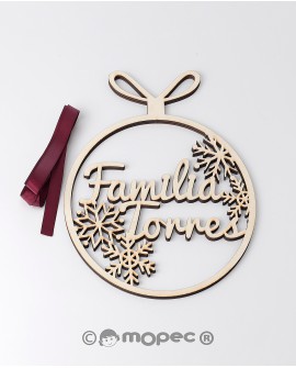 Bola de madera personalizable con 1 apellido para árbol. con referencia MOP-NW521 y un precio de 26,00 € de la sección Regalo...