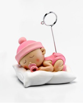 Portafotos pinza una bebé tumbada en su cojín. con referencia DOP-1498 y un precio de 3,15 € de la sección detalles para bautizo