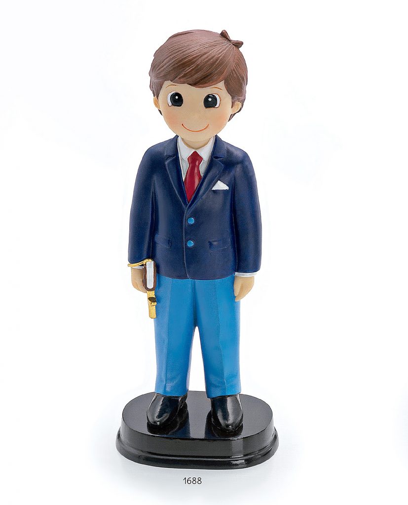 Figura de tarta de niño de comunión de traje chaqueta.